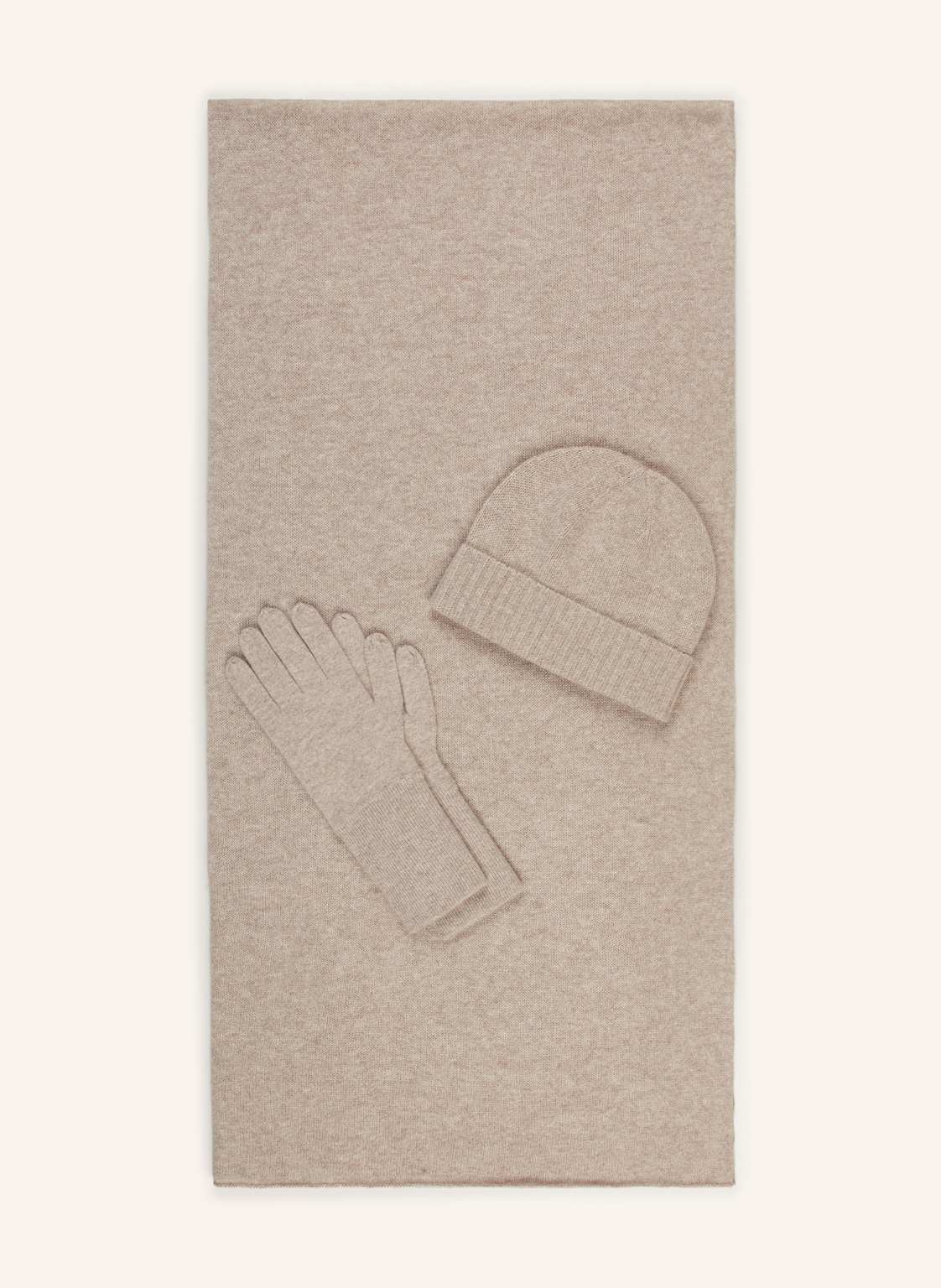 Set: Schal, Mütze und Handschuhe