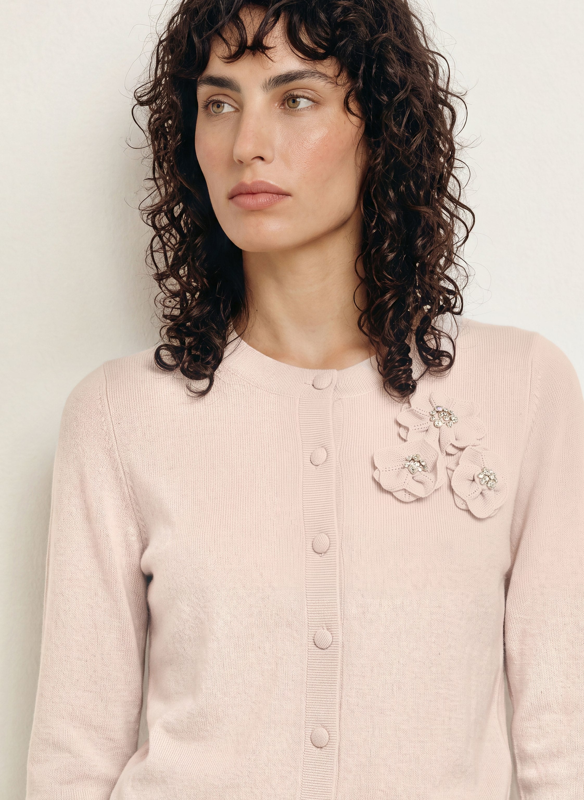 Strickjacke mit Cashmere und Schmucksteinen