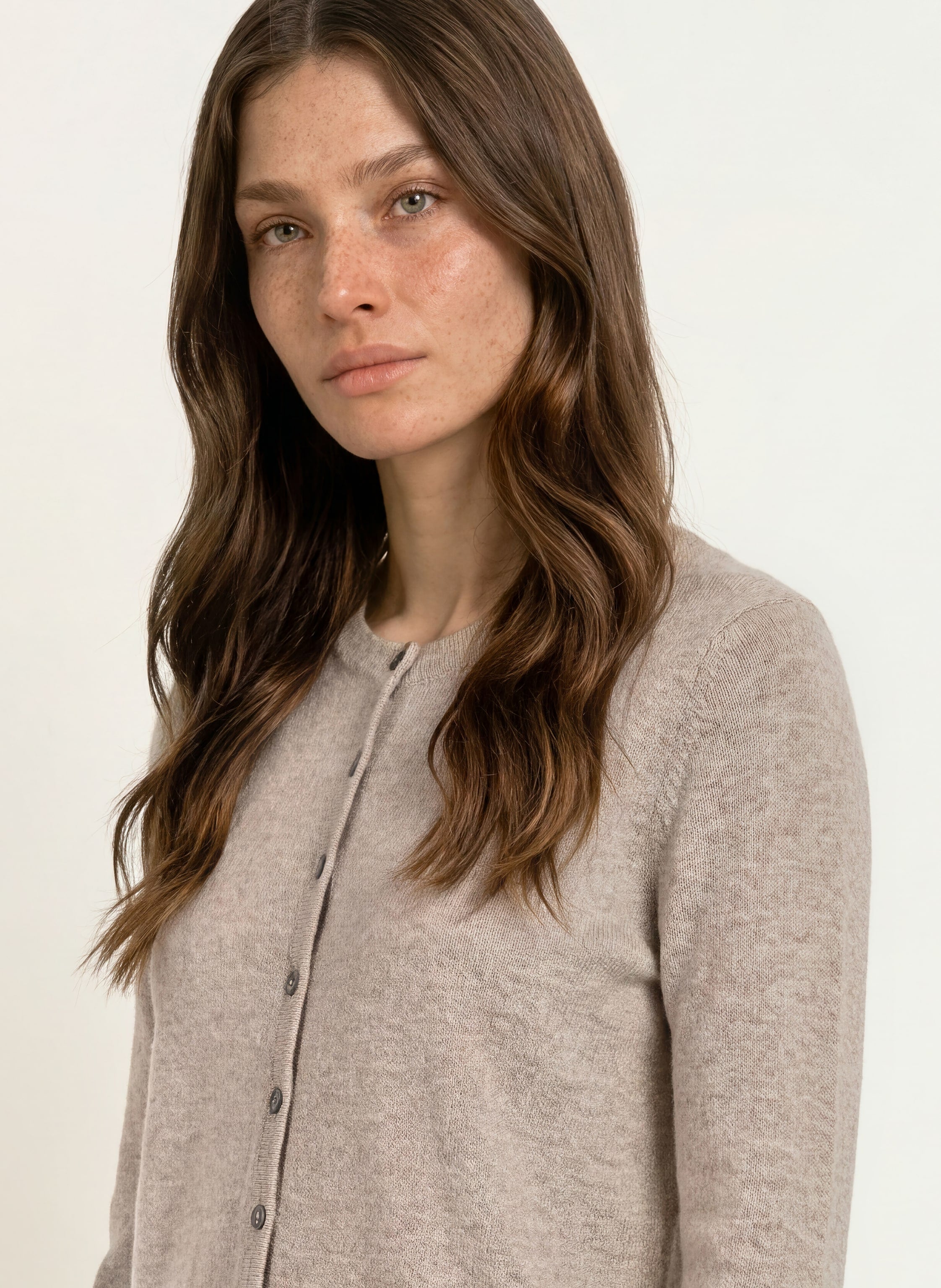 Strickjacke mit Cashmere und Rüschen