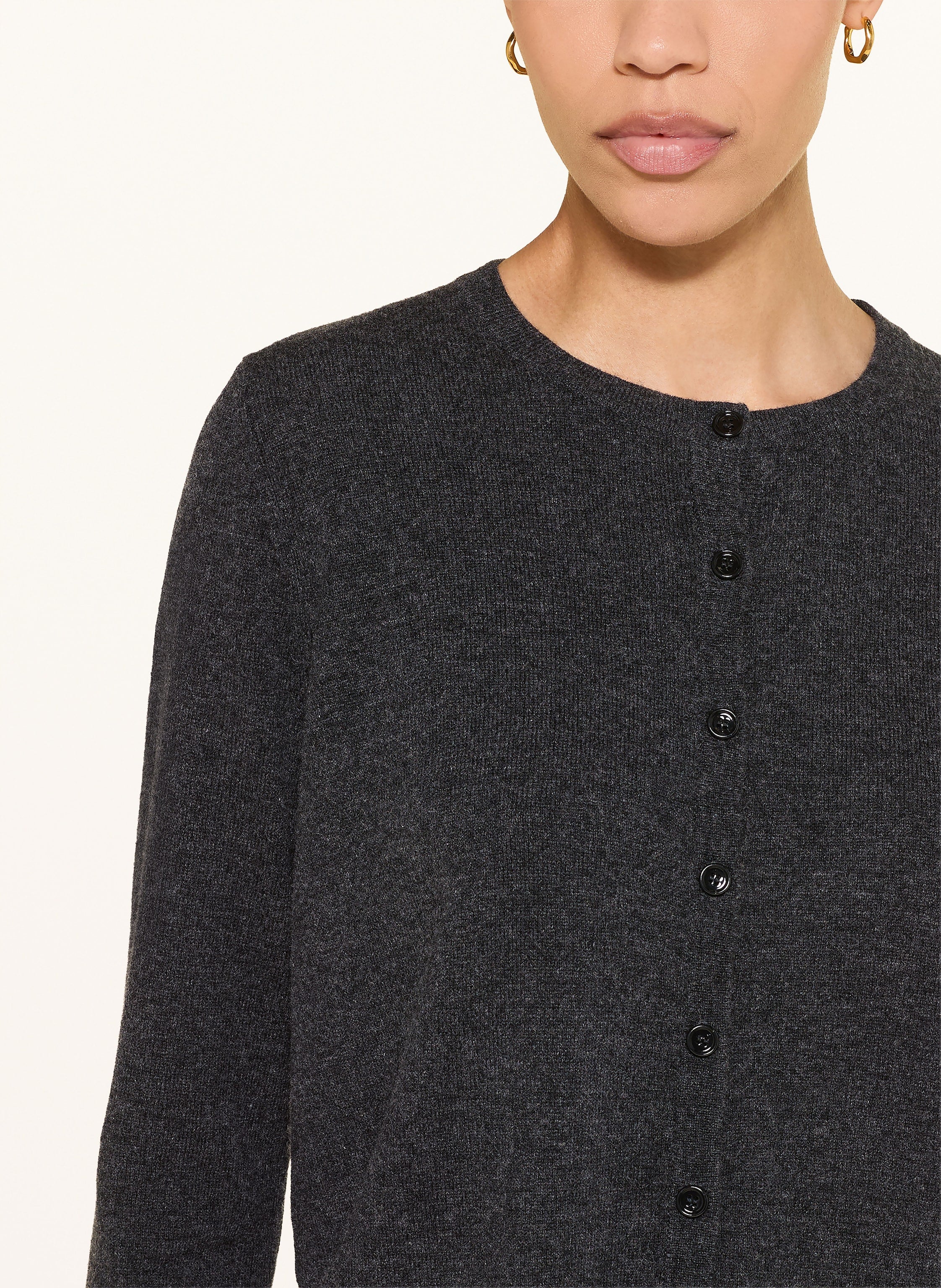 Strickjacke mit Cashmere und Rüschen