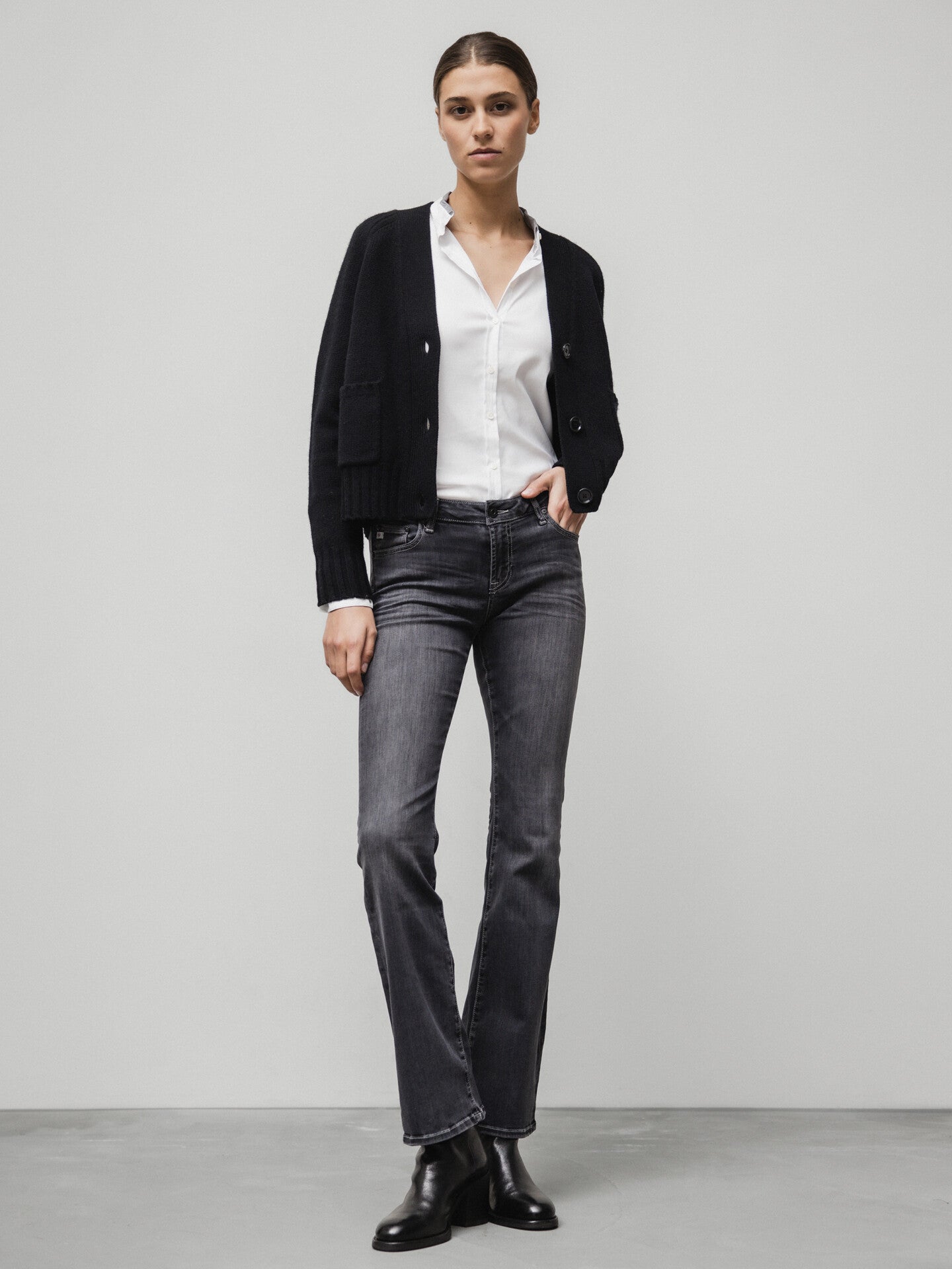 ALLUDE Strickjacke aus Schurwolle Damen (90 SCHWARZ)