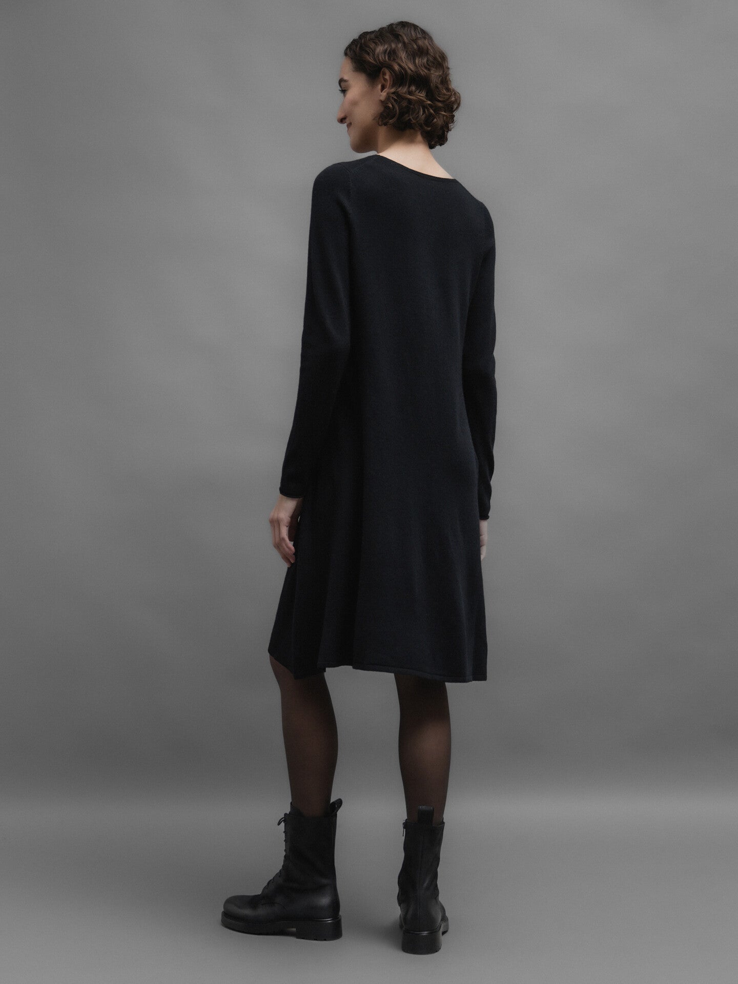 ALLUDE Midi-Kleid Damen (90 SCHWARZ)