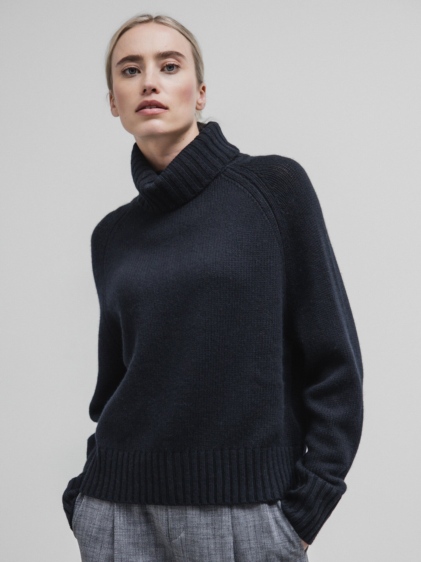 ALLUDE Rollkragenpullover aus Schurwolle Damen (90 SCHWARZ)