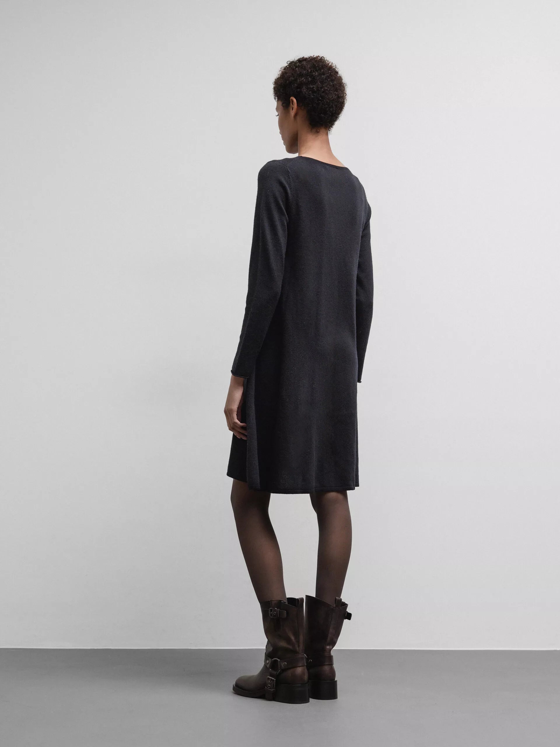 ALLUDE Midi- Kleid Damen (90 SCHWARZ)