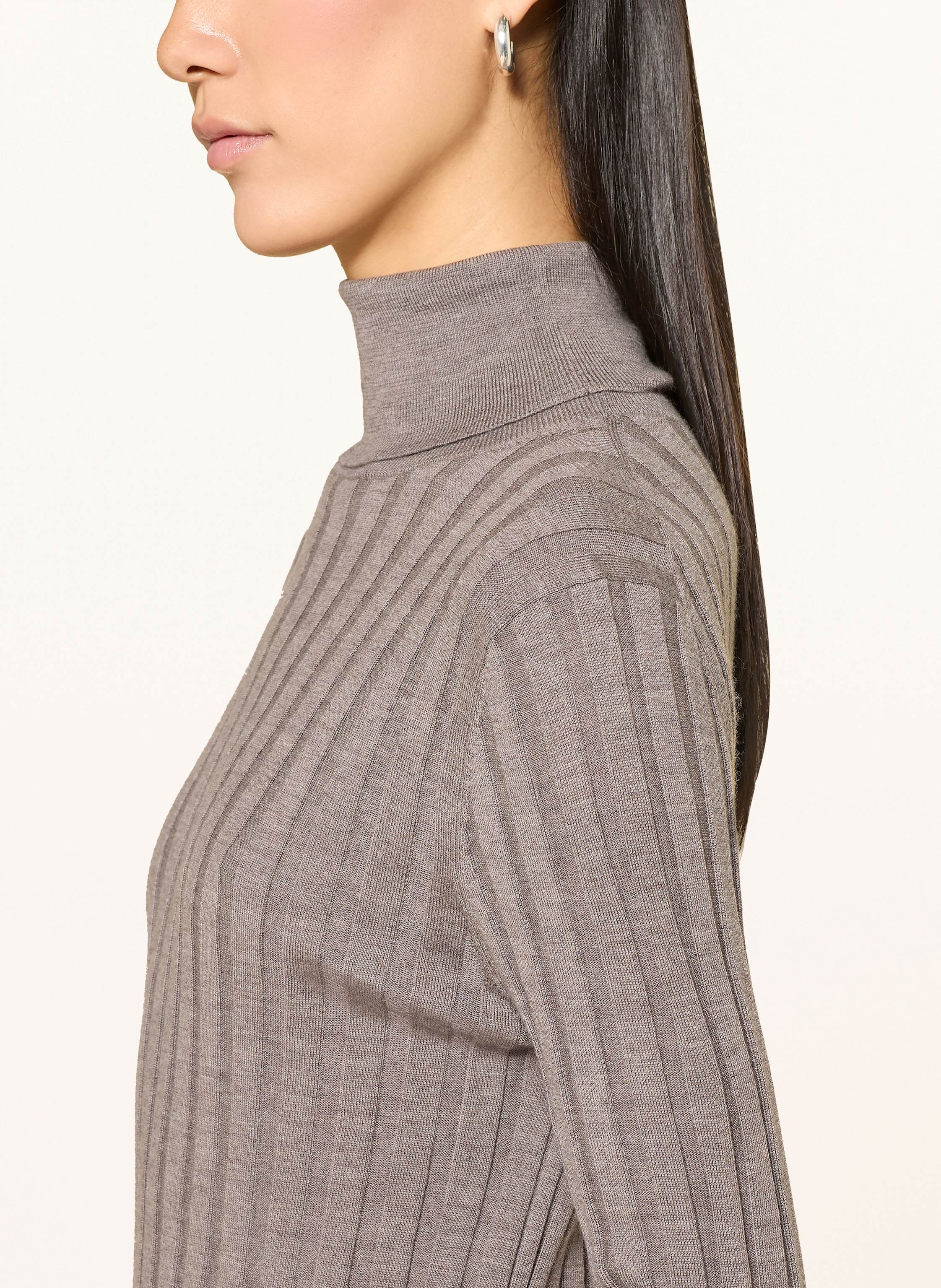 Rollkragenpullover
