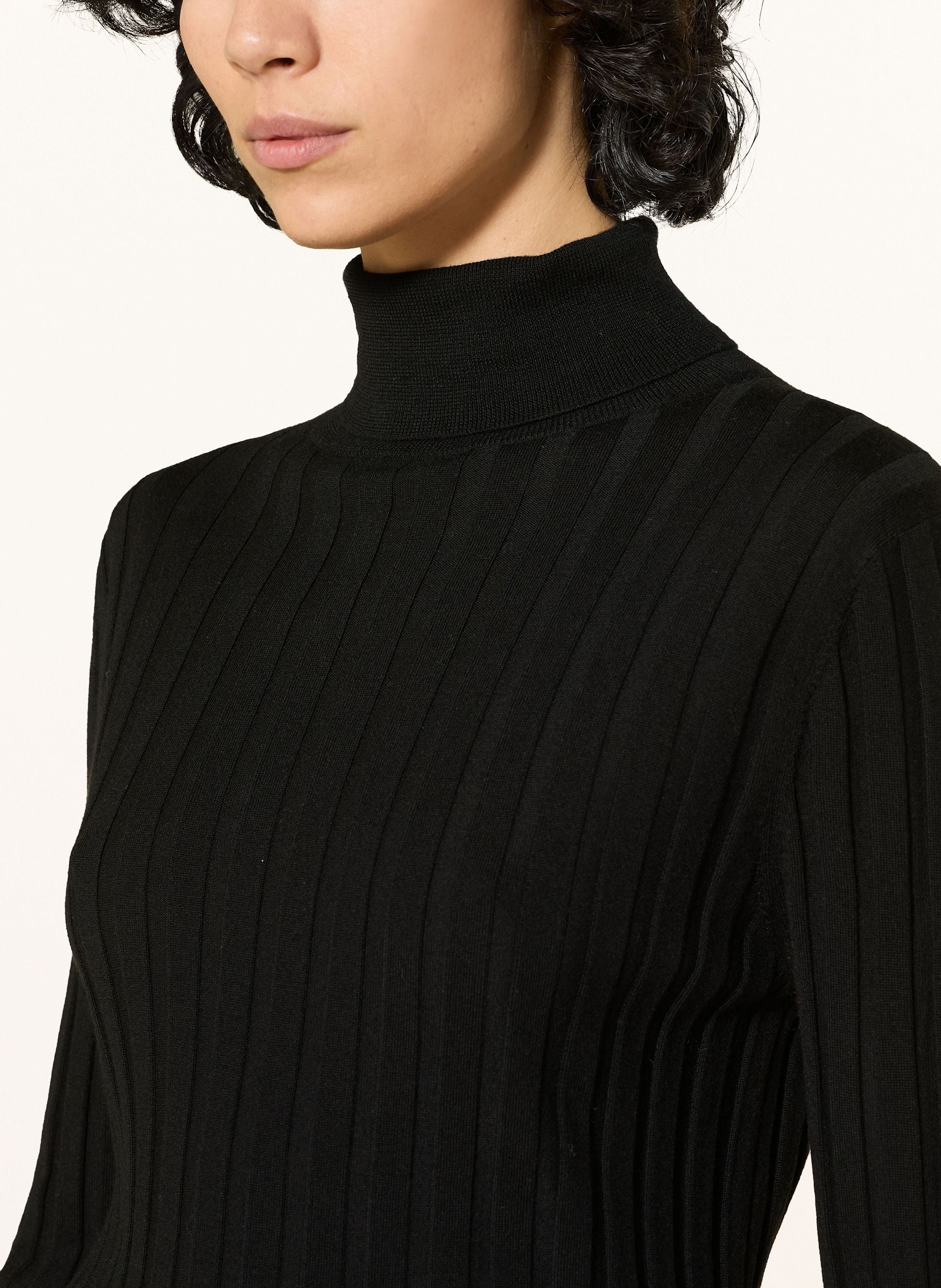 Rollkragenpullover