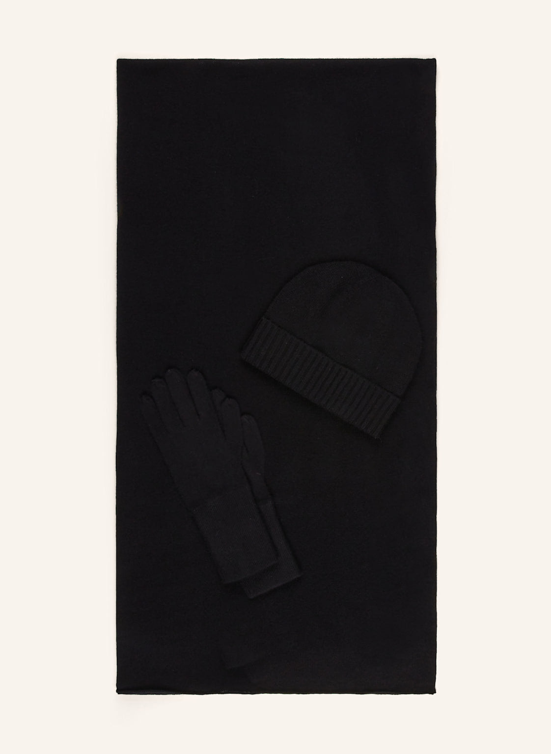 Set: Schal, Mütze und Handschuhe