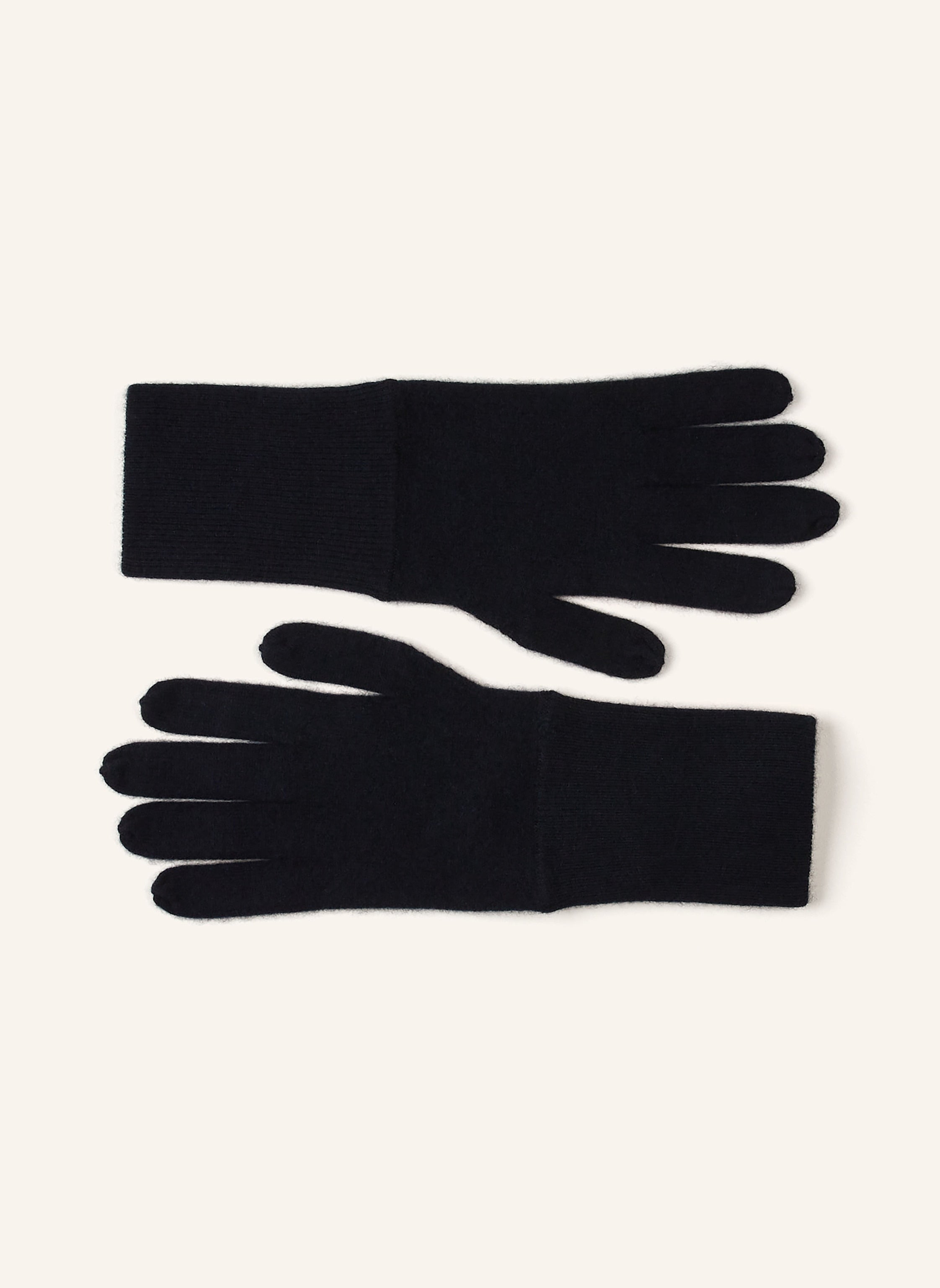 Set: Schal, Mütze und Handschuhe