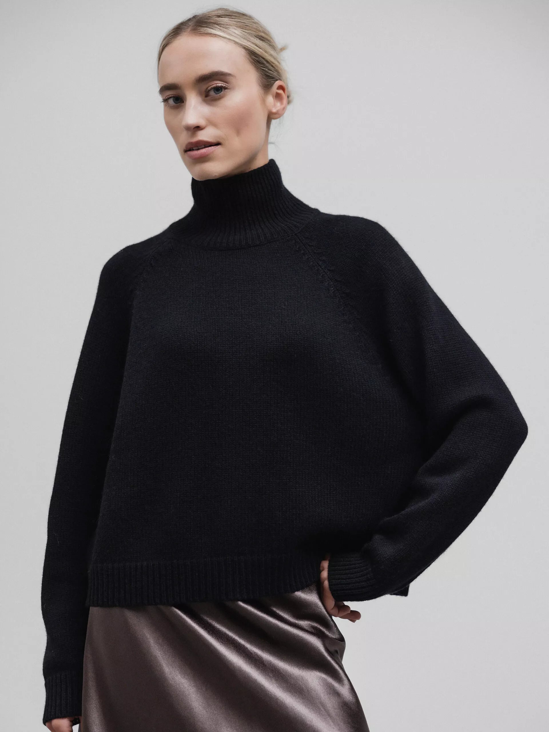 ALLUDE Turtleneck Pullover aus Schurwolle Damen (90 SCHWARZ)