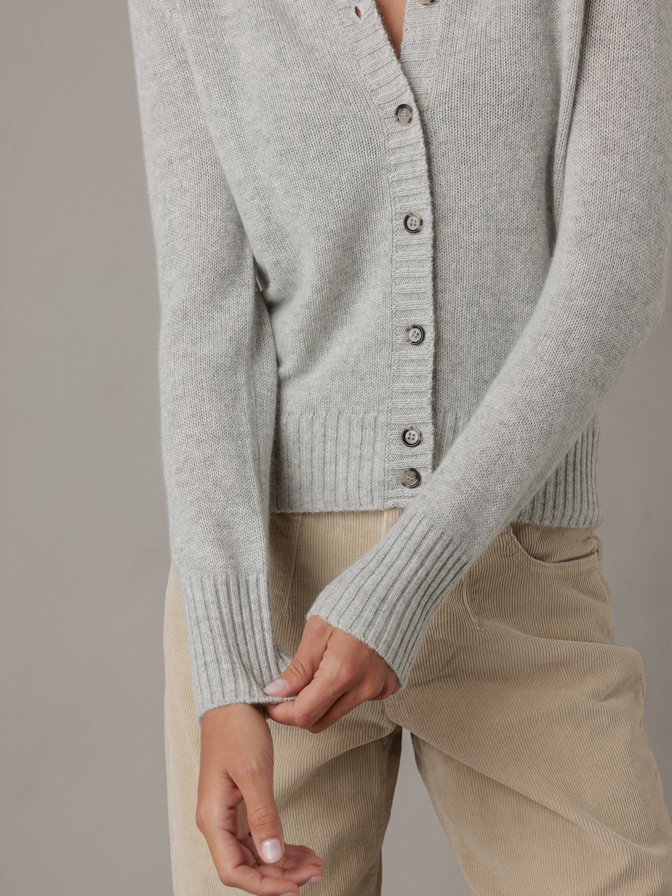 ALLUDE Strickjacke aus Cashmere Damen (81 LT GREY MEL)