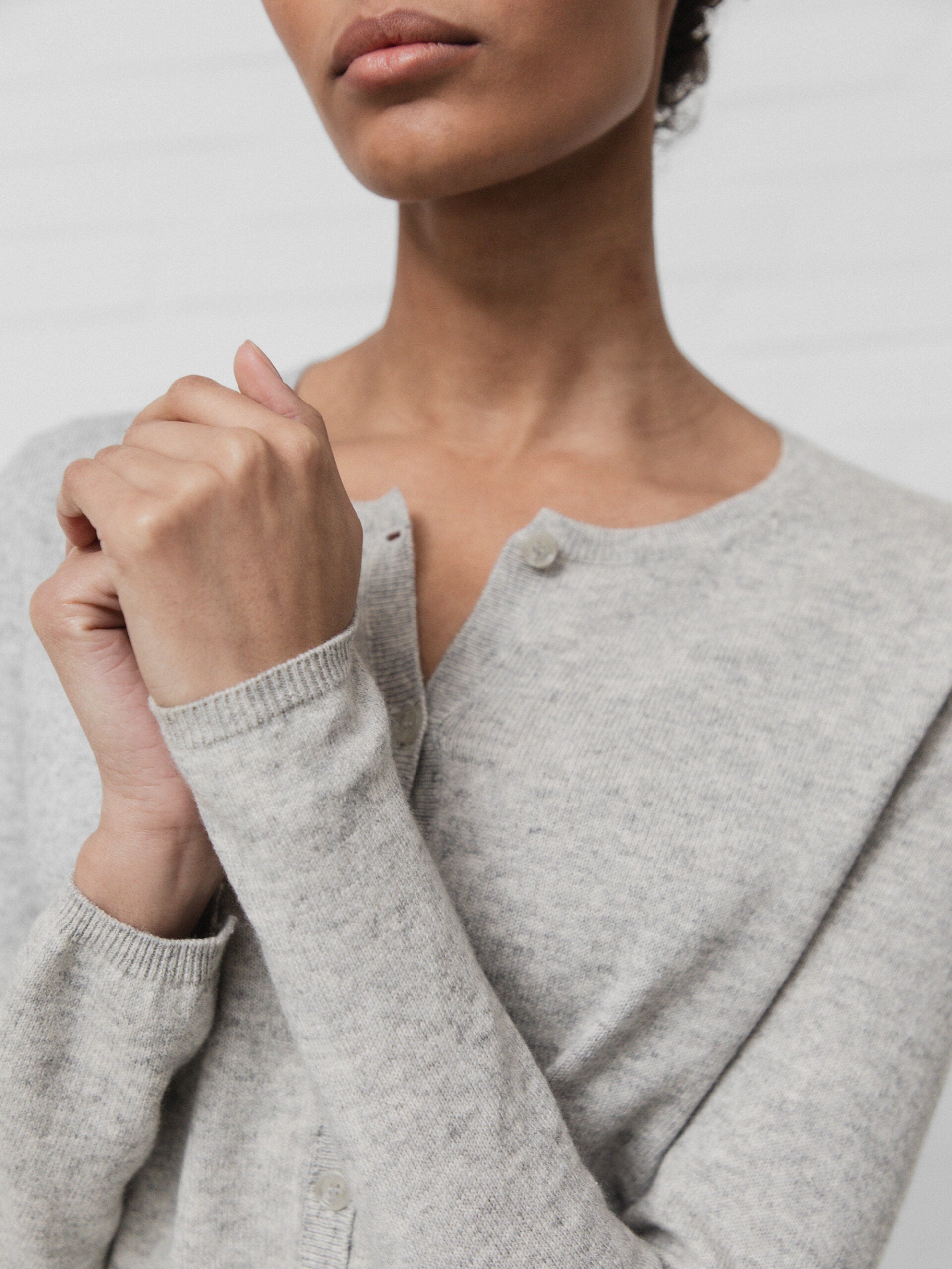 ALLUDE Kurze Strickjacke Damen (81 SILBER MEL)