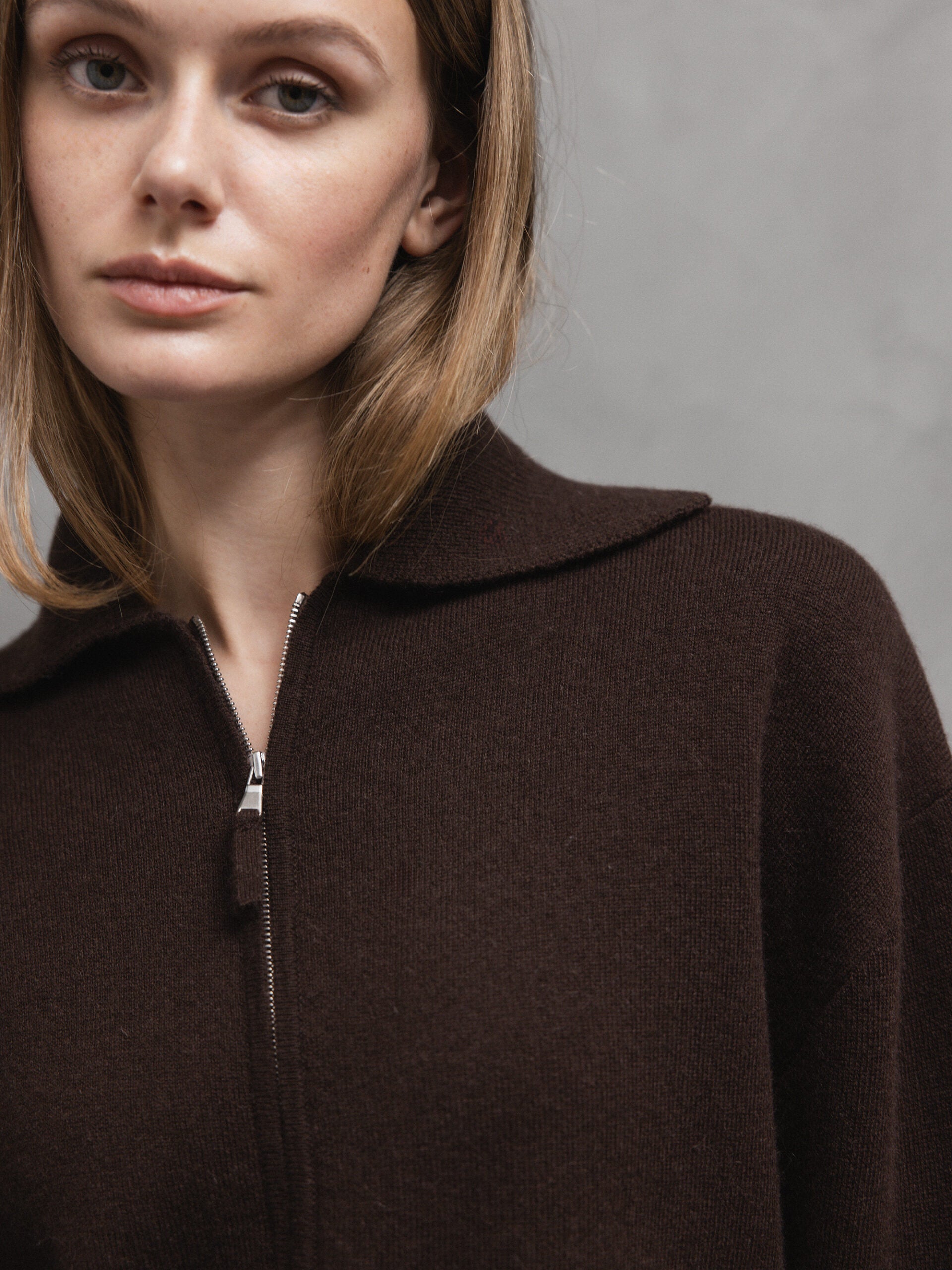 ALLUDE Strickjacke aus Schurwolle Damen (49 DK BRAUN)